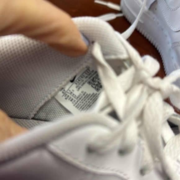 Nike Air Force ones. Girls Youth 6. Like New - Picture 4 of 6